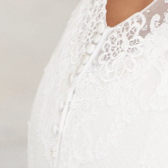 Mermaid Backless Ivory Wedding Dress, Romantic Boho Fitted Sexy Fit & Flare - Picture 9 of 10